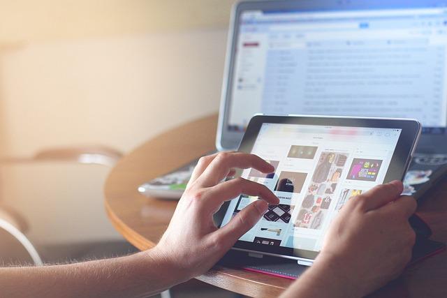 How Does Sencha Ext JS Help Developers to Rapidly Build Web Applications?